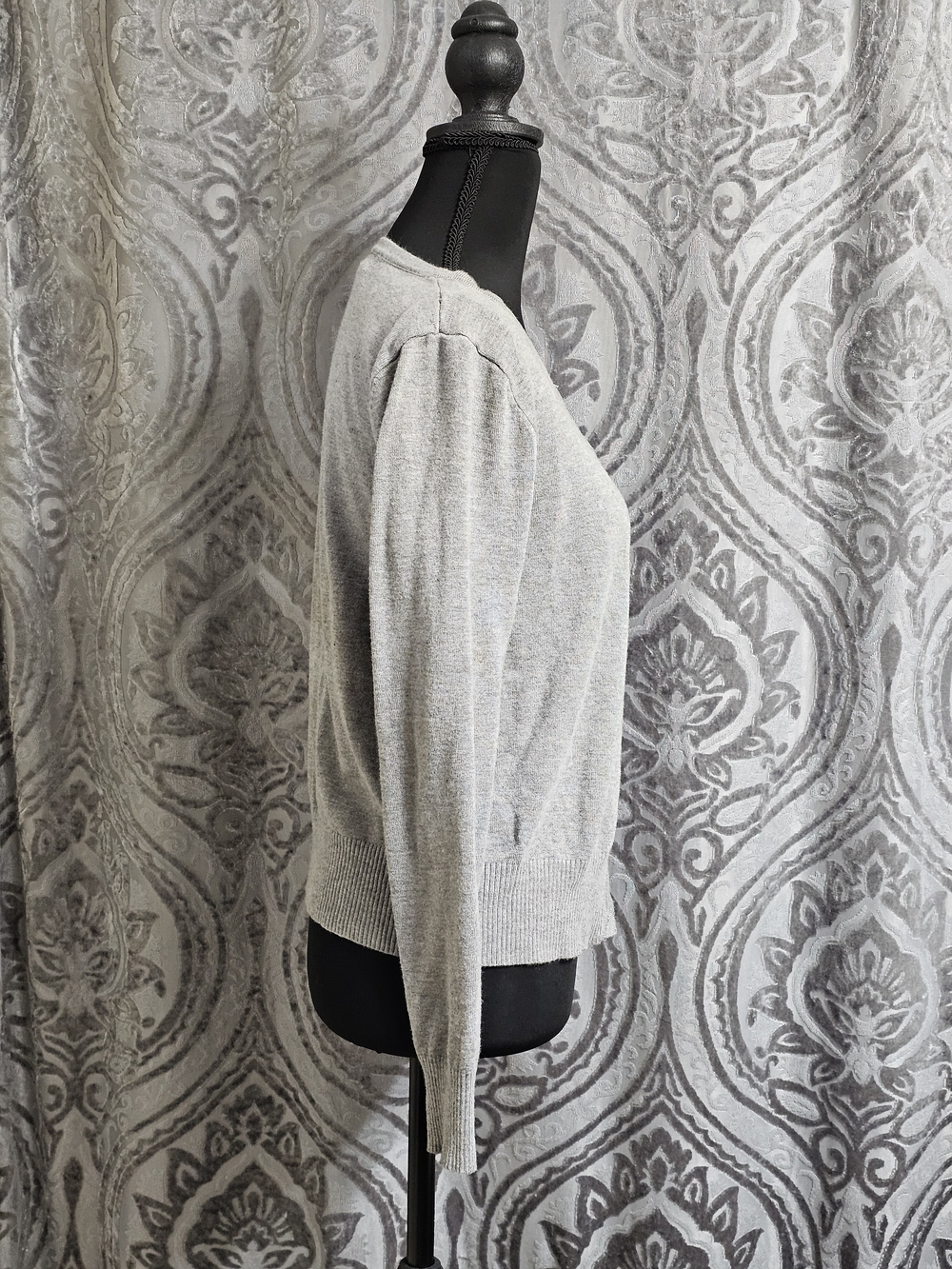 4 x $15 debut Light Gray Button-Front Knit Cardigan - Picture 4 of 9
